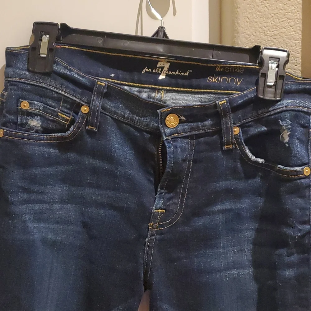 Jeans - Picture 2 of 3